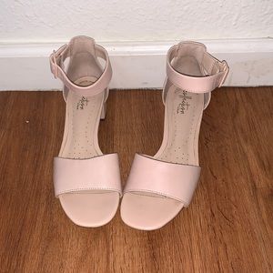 Clark’s Collection Sandal beige 6.5